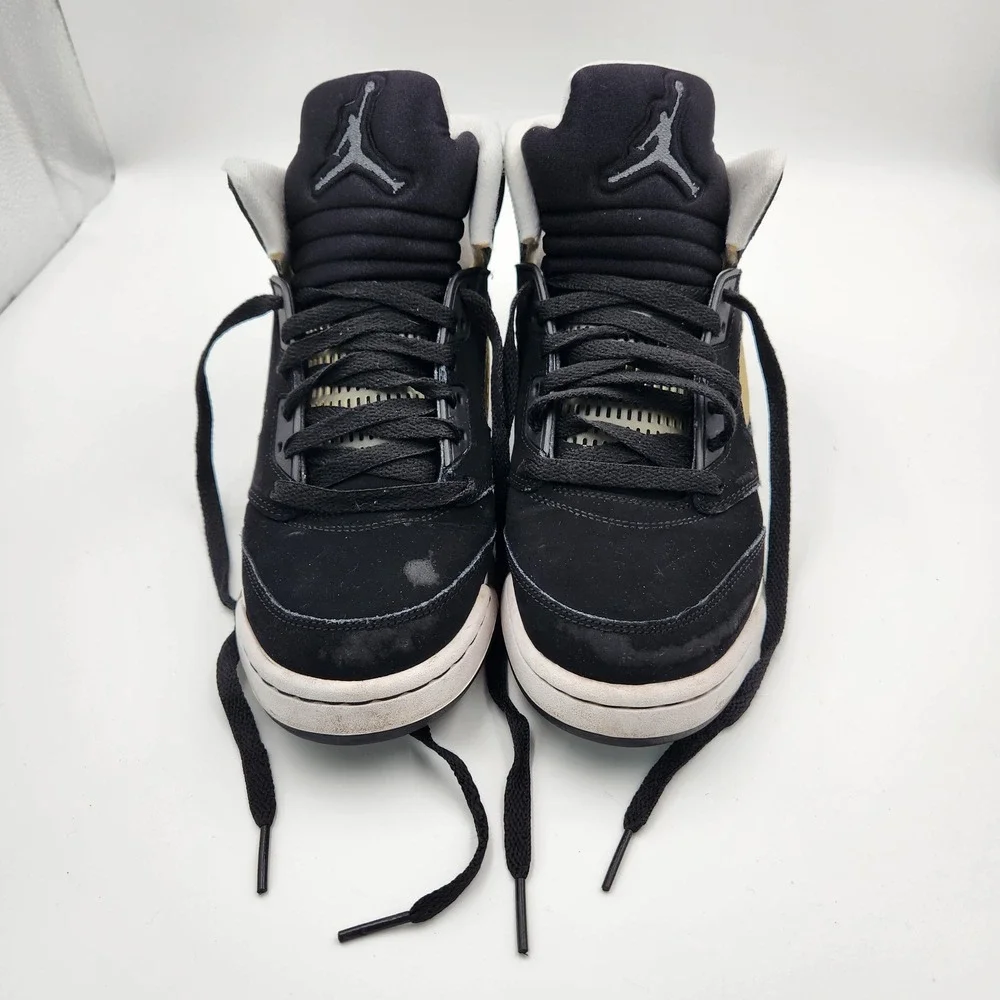 Nike Air Jordan 5 Retro Moonlight Oreo Size 7Y Black 440888-035 Athleisure‎